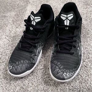 Nike Kobe Mamba Rage Basketball Shoes, Men's, Size 9 , Black and White.